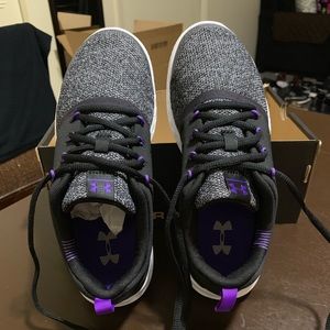 Original, unused Under Armour girl’s shoes.